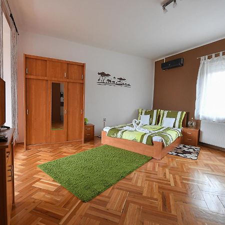 Kokusz Apartmanok Erlau Zimmer foto